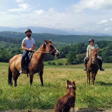 Privatunterkunft Un Petit Coin De Bonheur Au Ranch Betchat